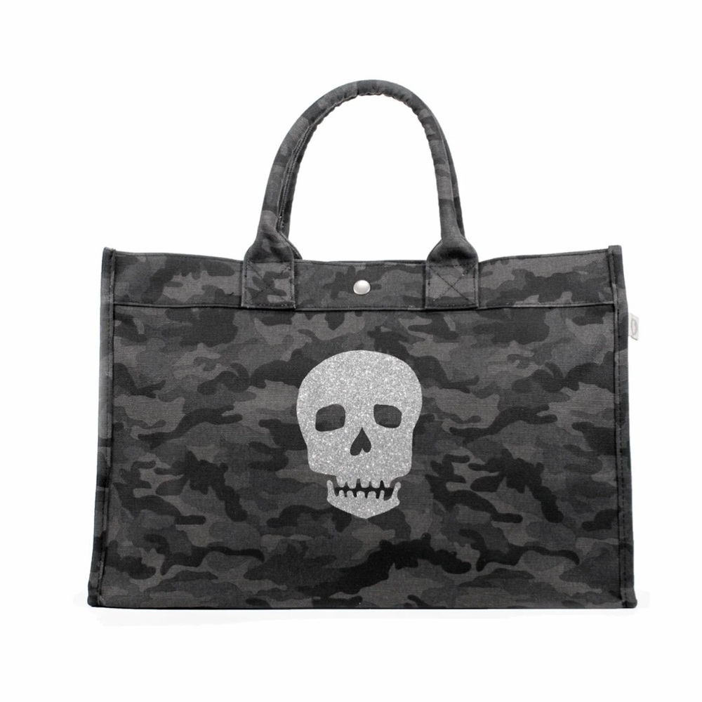 Designer Quilted Koala canvas tote with detachable crossbody strap! 💀Skull/Camo